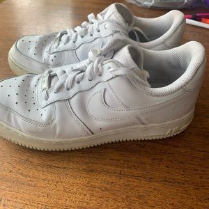 Women’s Nike Air Force 1 ‘07